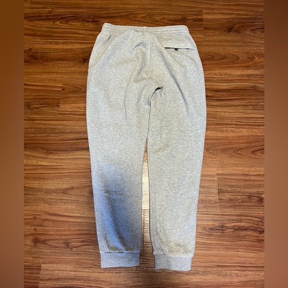 Men’s Nike Sweatpants - Picture 2 of 3